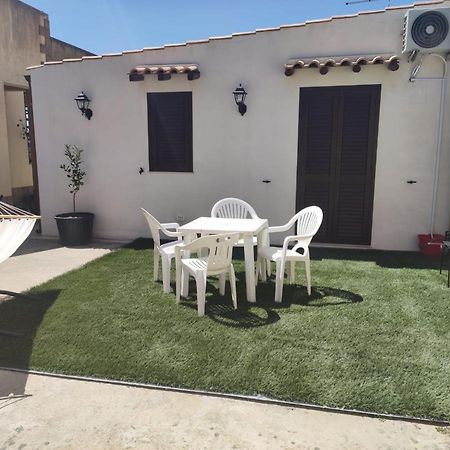 Casa Rosy Apartment San Corrado di Fuori Bagian luar foto