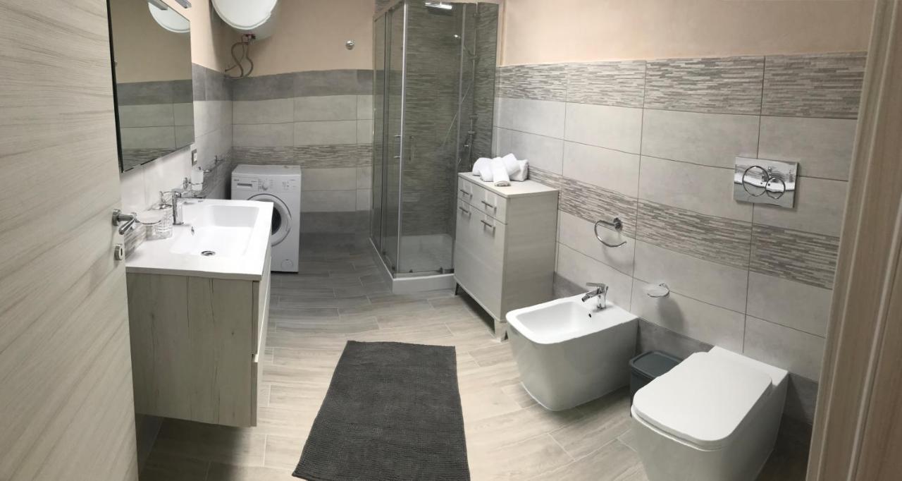 Casa Rosy Apartment San Corrado di Fuori Bagian luar foto