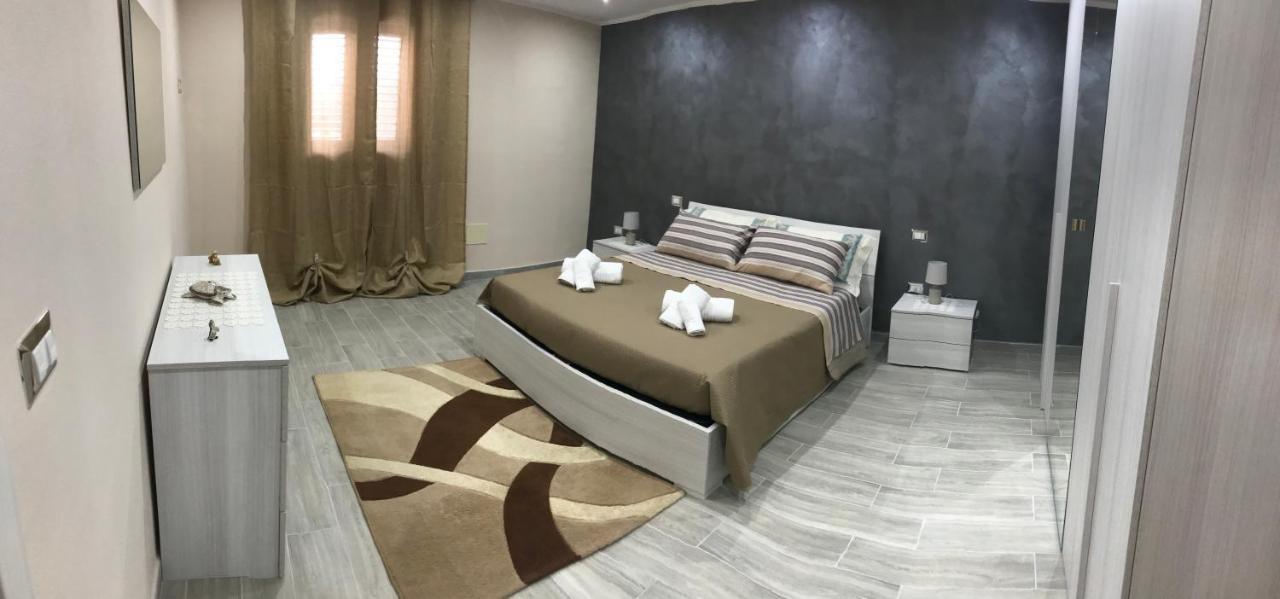 Casa Rosy Apartment San Corrado di Fuori Bagian luar foto