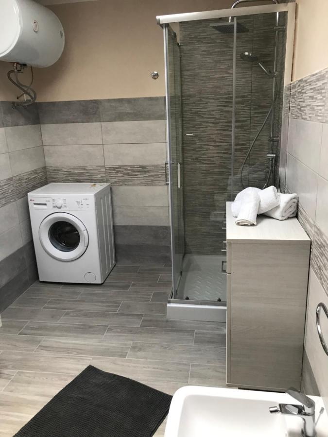 Casa Rosy Apartment San Corrado di Fuori Bagian luar foto