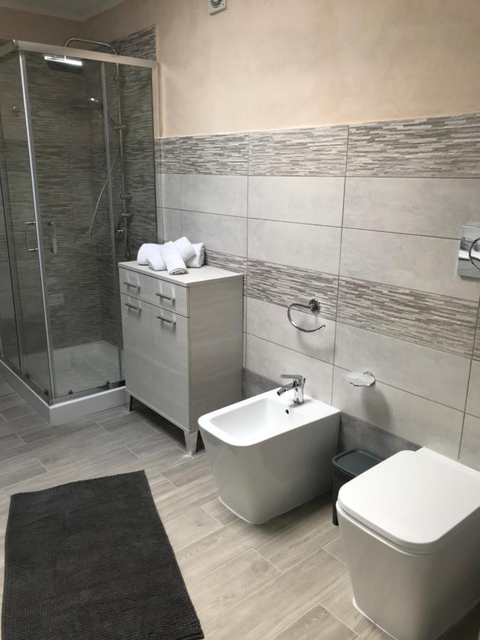 Casa Rosy Apartment San Corrado di Fuori Bagian luar foto