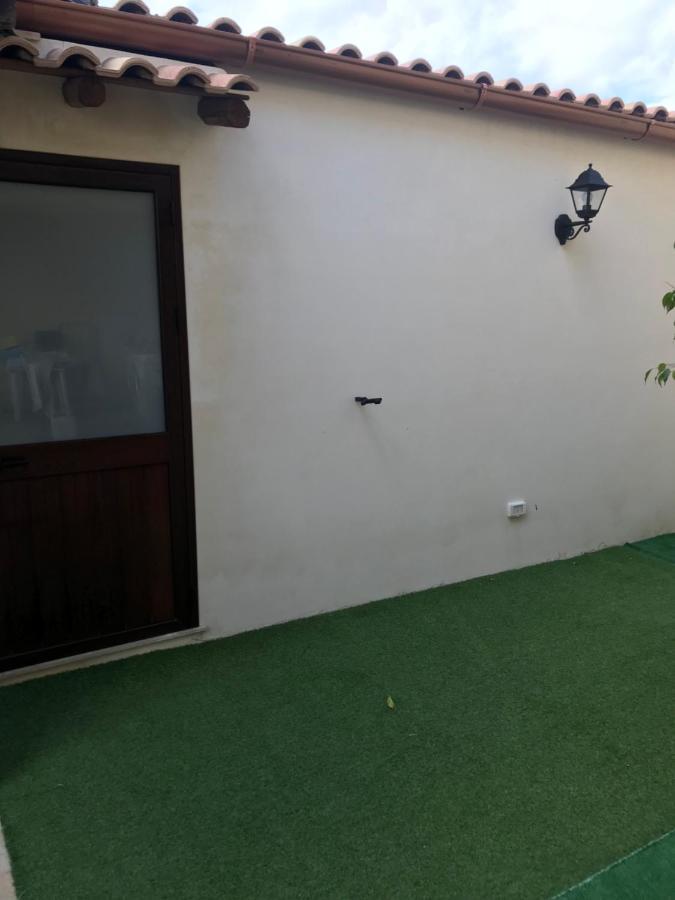 Casa Rosy Apartment San Corrado di Fuori Bagian luar foto