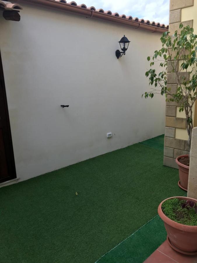 Casa Rosy Apartment San Corrado di Fuori Bagian luar foto