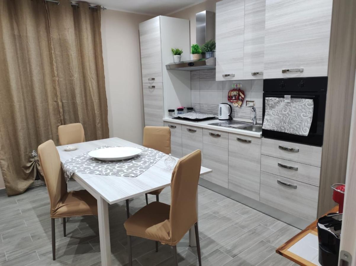 Casa Rosy Apartment San Corrado di Fuori Bagian luar foto