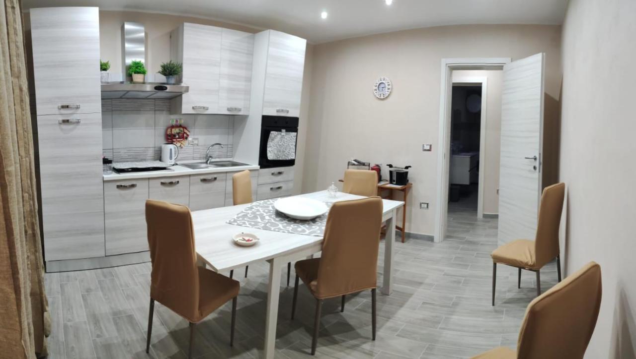 Casa Rosy Apartment San Corrado di Fuori Bagian luar foto