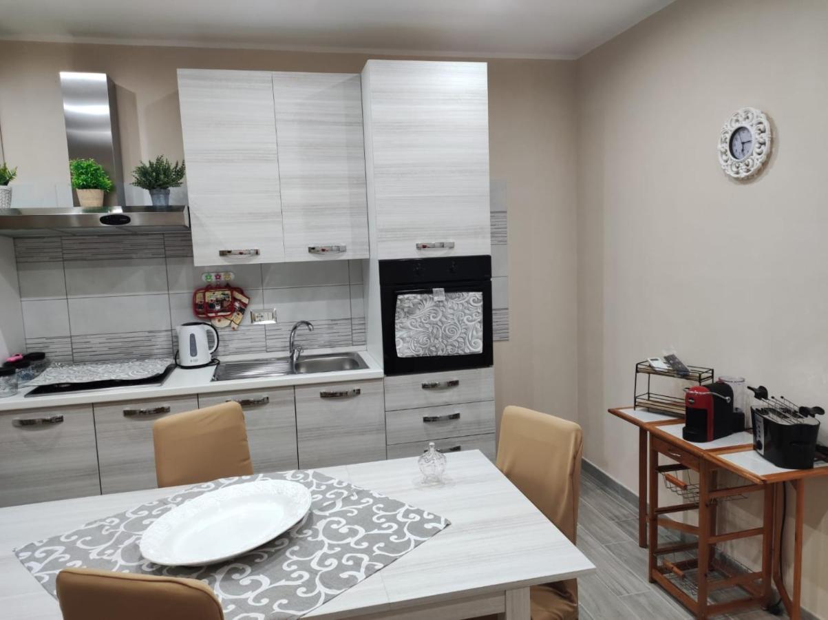 Casa Rosy Apartment San Corrado di Fuori Bagian luar foto