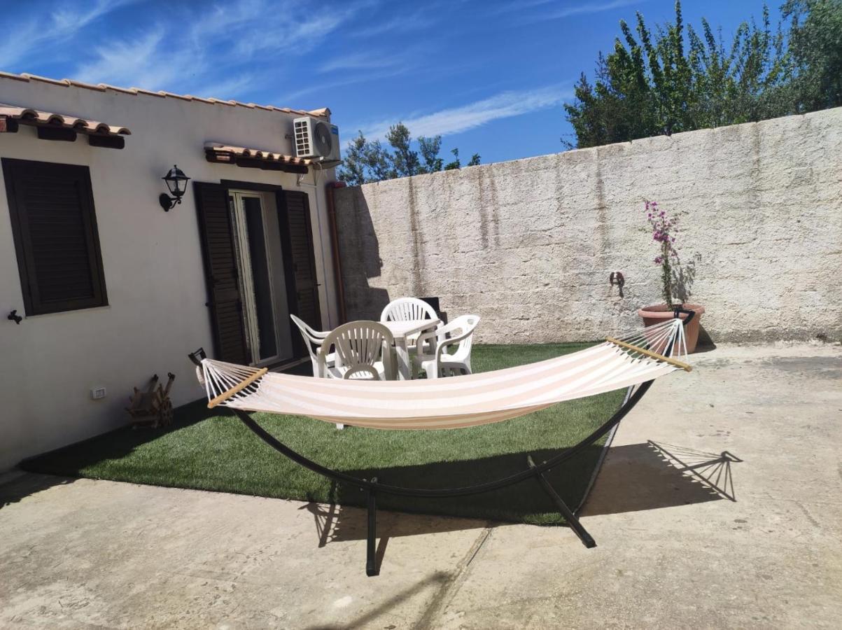 Casa Rosy Apartment San Corrado di Fuori Bagian luar foto