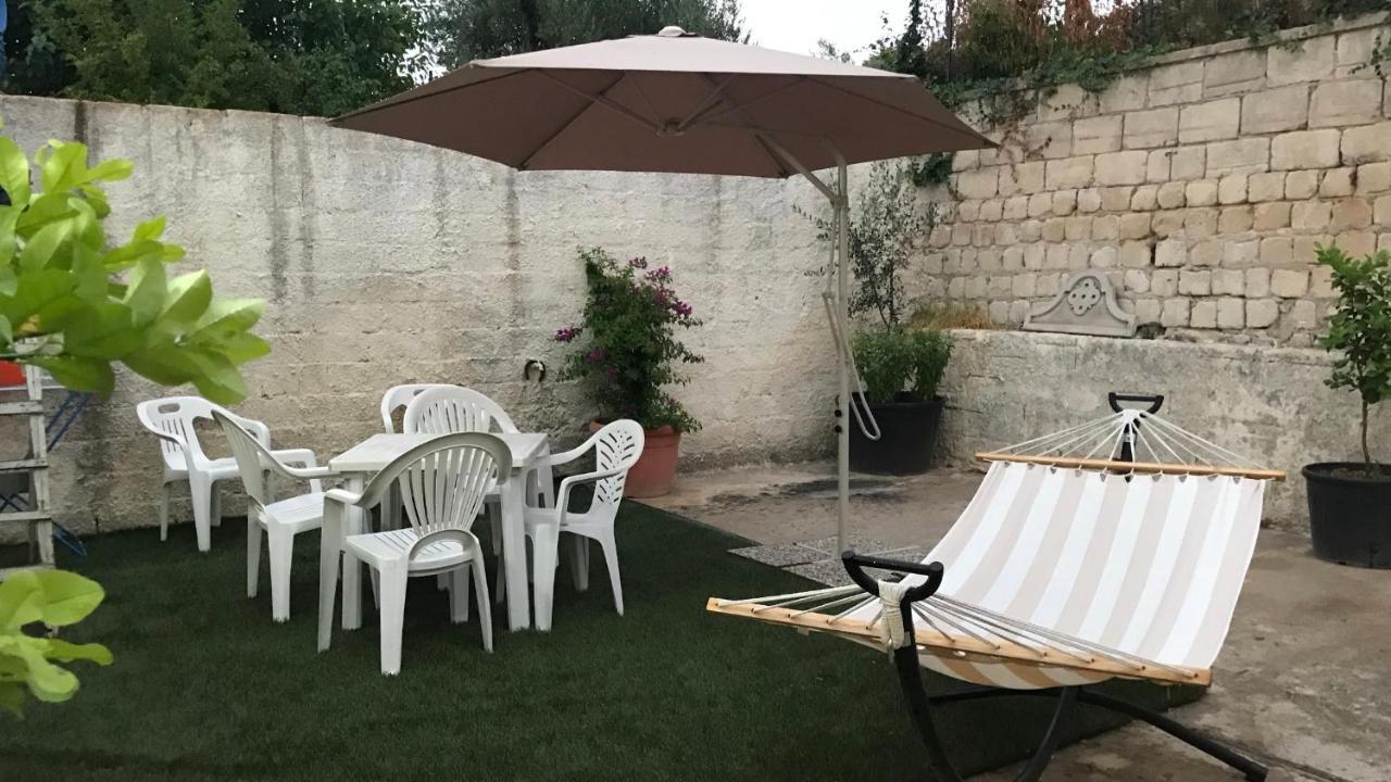 Casa Rosy Apartment San Corrado di Fuori Bagian luar foto